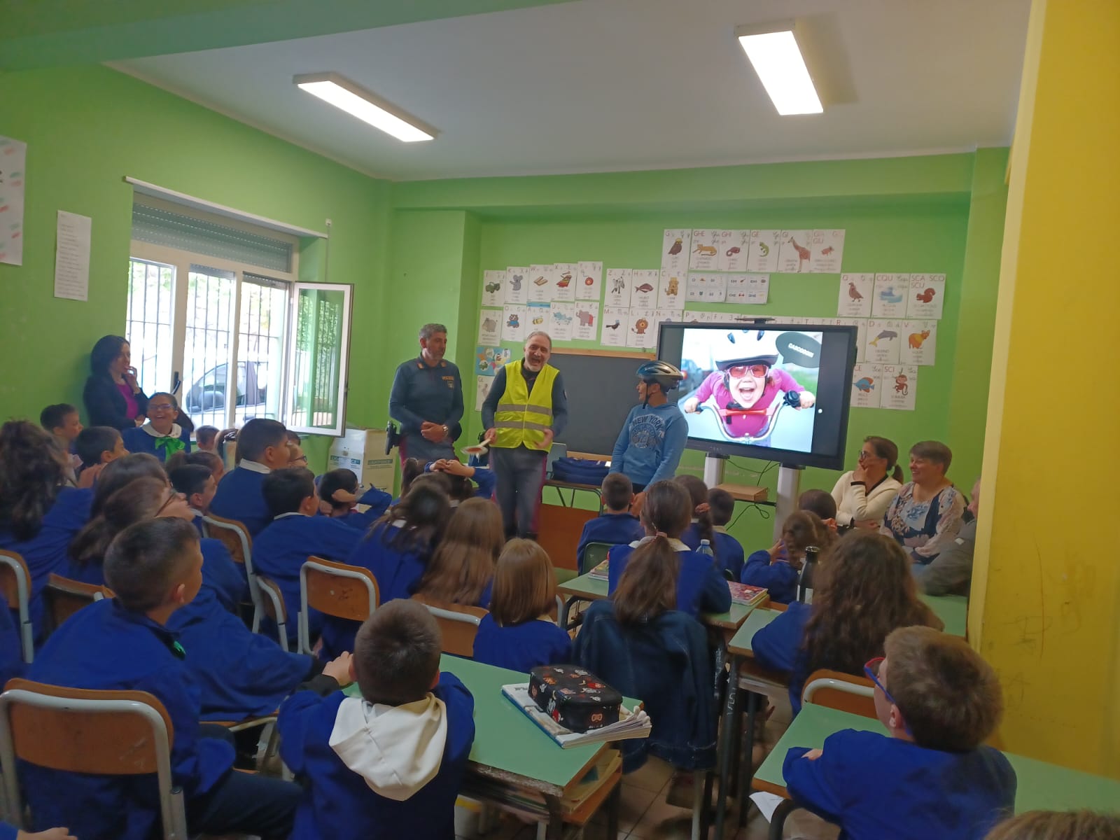Giornata di Educazione stradale nelle Scuole di S. Benedetto Ullano per “Mettersi sulla Buona Strada”.
